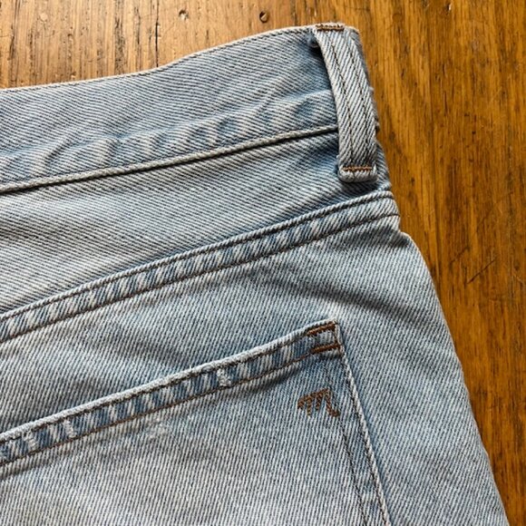 Madewell Relaxed Mid-Length Denim Shorts | Size 29 - Picture 11 of 11